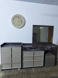 غرفه نوم نظيفة استعمال سنة رايدتها 850 الف وبيها مجال بغداد زيونة  077...