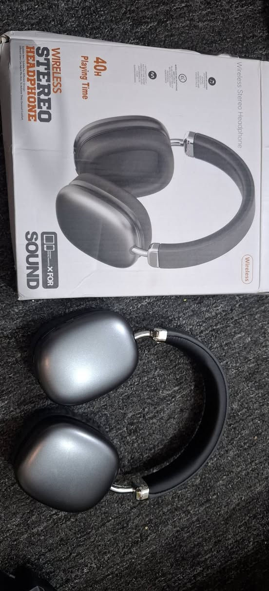 سماعات ستيريو وعازل مضخم فد شي شحن يطول فوق ال ٤ ساعات 
السعر ١٥


**إذا كنت صاحب هذا الإعلان وتريد حذفه لأي سبب، رجاءا أرسل رسالة إلى الدعم الفني**