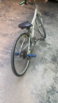 للبيع 40 الف وبي مجال 07904685577