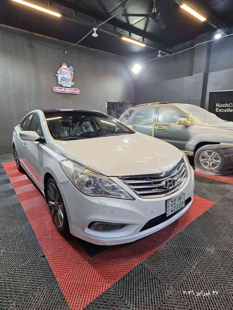 نوع السيارة / ازيرا  /V 6/
مديل / 2014
الون / ابيض 
مري شفط/ برده  جانبيه /برده خلفيه /تحكم كشنات كهرباء  / هاند  بريك. كهرباء /  //
  /AUTO HOLD
الرادار الامامي وخلفي /مانع  انزلاق /
زراق لايت / بانورما /
تشغيل بصمه/
لايت زنون 
***********
***********
السعر 145
