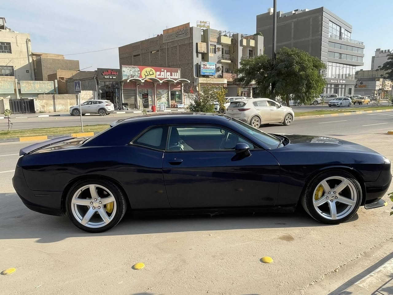 للبيع جالنجر 2017 باسمي مكان الحلة ضرر صفحة عكس سايق فقط باقي مكفول ماشية 95 ميل السعر 145
موبايل ***********
