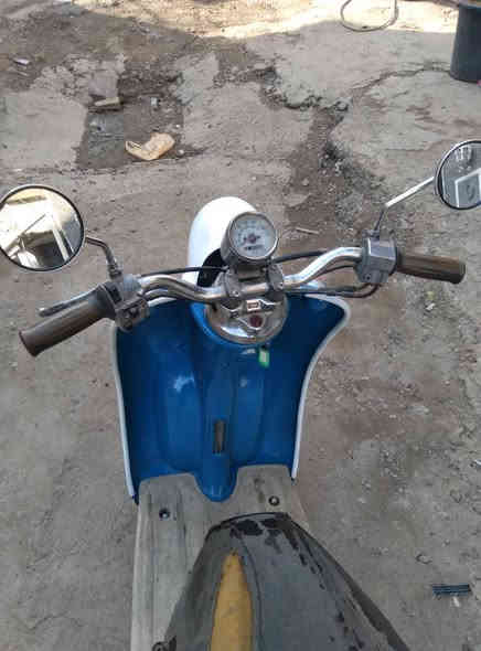 كلاسك عبدالحليم محرك بلادي اخرس شلعة ومعدل ،، تشتغل هندر ،، اكسل نظيف نقص كلوبات اشاير وكلوب لايت وباتري  وسبرنك ستاند  السعر ١٧٥  العنوان بغداد اعظمية السبع ابكار *********** وتساب
تطلع تراي تقتنع بالخير عليك ما تقتنع اهلا وسهلا
