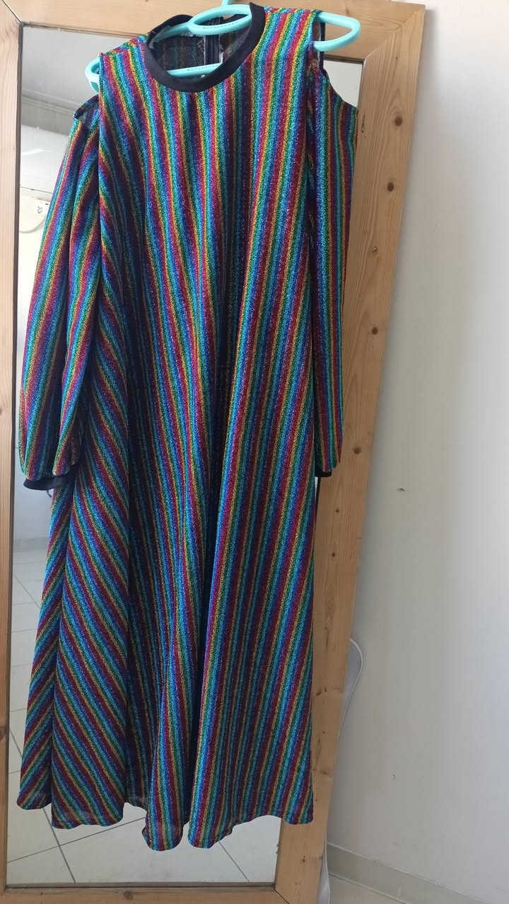 كل قطعه ب20  ما عدا البدله ب25


**إذا كنت صاحب هذا الإعلان وتريد حذفه لأي سبب، رجاءا أرسل رسالة إلى الدعم الفني**