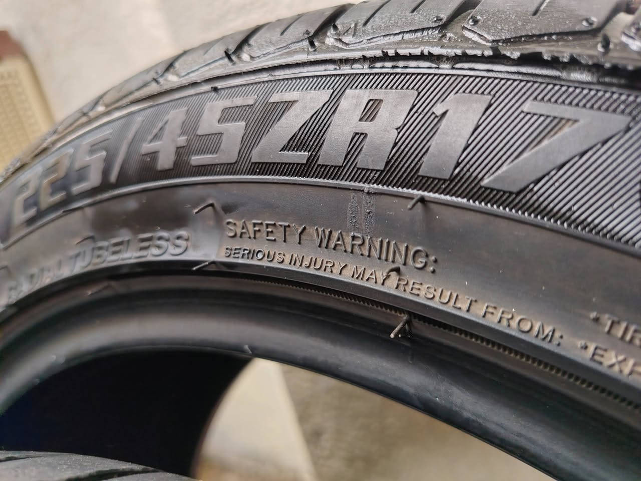 سلام عليكم
زوج تايرات نضاف

 الثالث بي رگع يرهم اسبير

جگ ➕ ويل سبانه ➕ يده

قيمهن بليرضي الله وتعال

مدينة الصدر الگياره
***********
