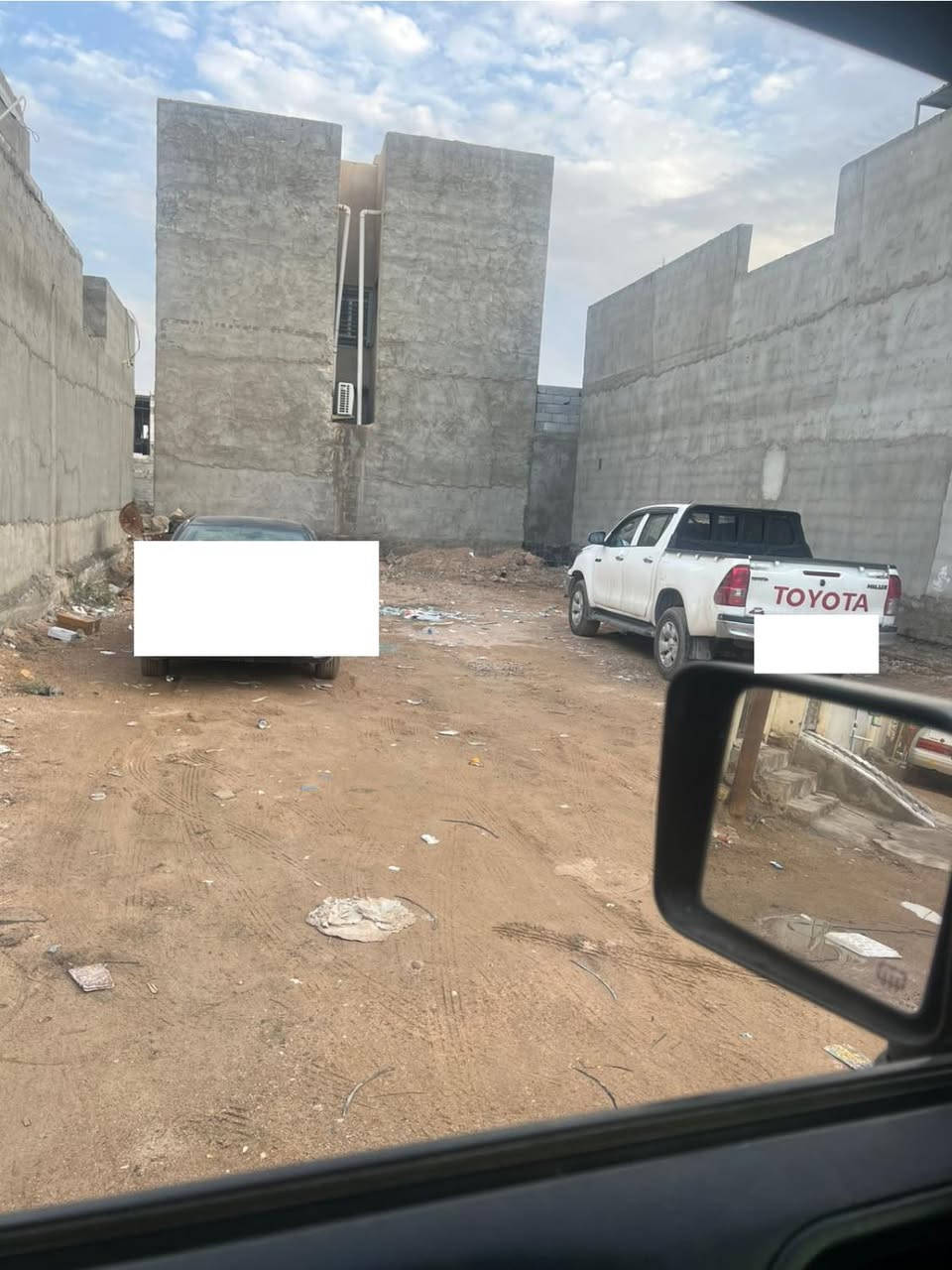 السلام عليكم ورحمة الله وبركاته
للبيع قطعة ارض زراعي سند25 مساحة 200 متر واجهة عشرة ونزال عشرين  وقريبة على الشط وماعليها كص وكالة بالمحكمة  باسم عراقي المنطقة فيها كافة الخدمات فقط الشارع صب عن قريب يتبلط موقعها بالتنومة مكان مرتب ومنطقة سكنية مبنية بالكامل قريبة على جسر البحرية مقابيل تايم سكوير ثلاث طرق تؤدي اليها طريق عالشط مبلط جاي يكملونه يسوو كورنيش وطريق داخلي وطريق خارجي عالشلامجة السعر 70وبي مجال قليل القطع الي يمها ب80 للاستفسار ***********
***********
