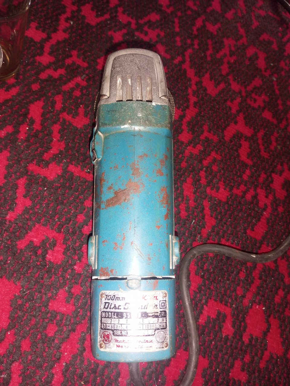 السلام عليكم ورحمه الله وبركاته
كوسره ماكيتا الاصلي مال مؤسسه للبيع 
السعر 100 الف الاتصال واتساب *********** او مراسلة الصفحه
