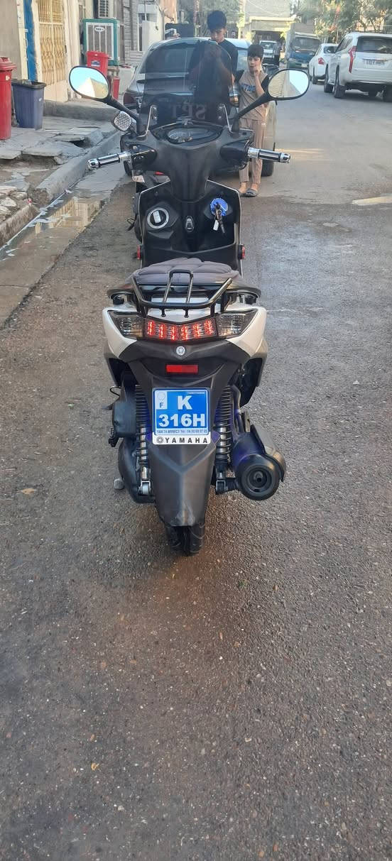 دراجة سكنس لد قبق نفخ لايت لد زنون كاملة مكملة مابيهة اي نقص وماطبة تصليح الياخذهة ميذب عليهة دينار واحد العنوان بغداد الشعلة *********** السعر مليون وميتين وبيها مجال حك الجية المو شراي ليتصل 🔥🔥متواجد واتساب
