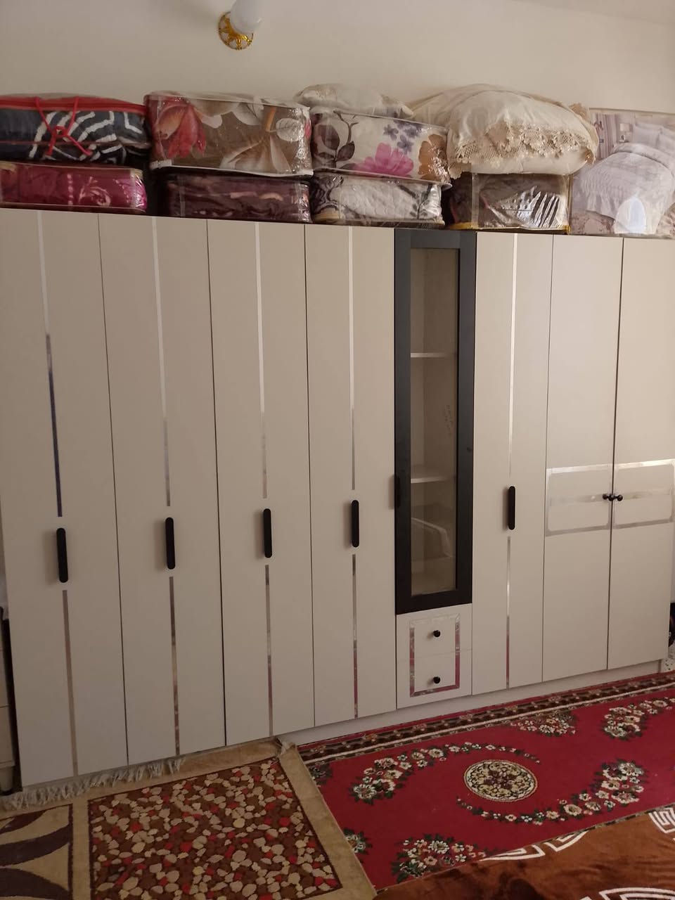 سلام عليكم غرفه نوم بل كارتون جديده مصار سبوع من شدتها وعلي الفحل حته غراض مامخلي بيها بعدني محتاج وريد أبيعها اي ستفسار اتصل ودلل *********** مكاني بغداد التاجي المصابيح
