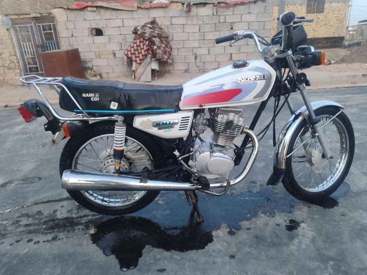 نامة 23 بلاد للبيع العنوان ديوانيه مركز *********** اتصال
