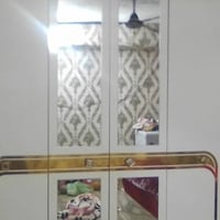 غرفة تركي • سرير مخزن • بغداد