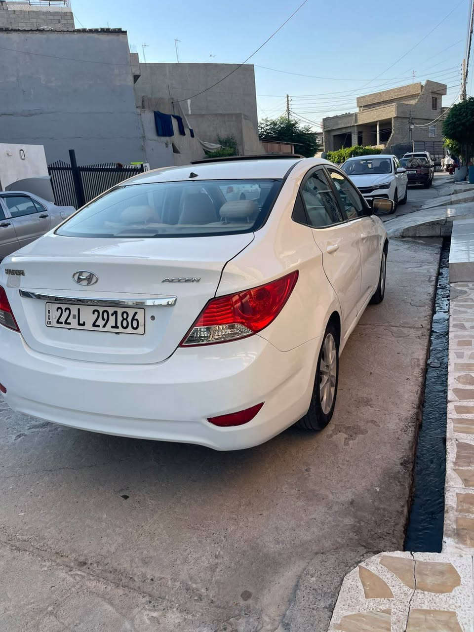 ئەکسێنت ٢٠١٣ خەلیجی فول مواسەفات سلایت ئەیبی ئێس سەنەوی تا ٢٠٣٠ جوار جێ سەردە کوتی هەیە ١ پارجە سبوخ بێ لێدان مەکینەی نەکراوەتەوە 
*********** أربيل, العراق
