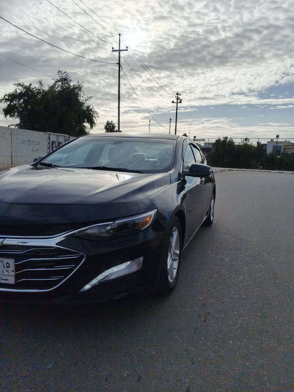 السلام عليكم ماليبو 21 ماشيه 37 السياره صبغ عام الجماليه ضربته جاملغ وبنيد مبدل بيه والباقي ليبل واحد مكفوله من شاصي اولغد او دواخل رقمه ميسان معوقين  مكينه وكير وحداديه وتخم تاير مكفول داخل بيجي سعره 90 وبيه مجال رقمي *********** مكاني نجف
