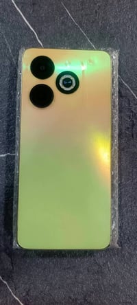 موبايل للبيع اسمة انفنكس سمارت 8 / ذاكرة 128 - مبدل شاشة وكالة واي خلل...