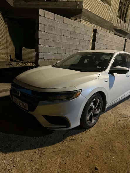السلام وعليكم هوندا انسايت هايبرد للبيع موديل 2022  ماشيه 100 حادثه بابين امبدلات فقط وصور الحادث بل المنشور السياره بسمي مكان السياره بغداد حي الجهاد السعر 145وبيه مجال بسيط ***********
