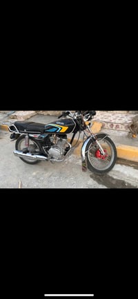 للبيع سولنك موديل 2024  برغي ما مفتوح بيها كفاله عامة ما ناقصها شي ناز...