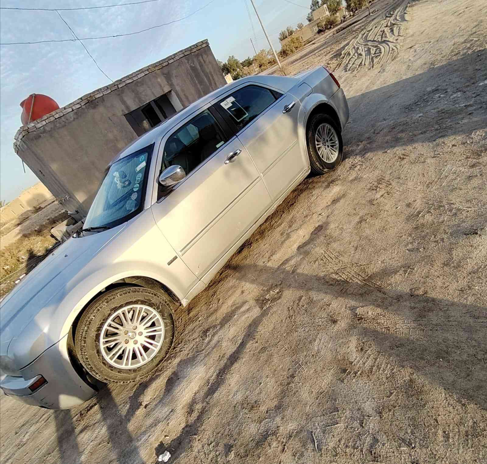 السلام عليكم
اوباما 2007 لون رصاصي
السياره حلوه ونضيفه فول مواصفات فتحة سلايت سنويه ال 28 وتحكمات ستيرن
السياره كير ومكينه كفاله وتخم تاير جديد وعليها ادامه كامله
السياره بيها قطعتين جاملغ امامي جهة عكس السايق مبدل وجاملغ خلفي بارد.
السياره كلشي شغال بيها تبريد وتدفئه وكهربائيات كلها شغاله.
سياره خير من الله عليها منضومة زنون جديده.
السعر الاتصال على الرقم ‏‪***********‬‏
