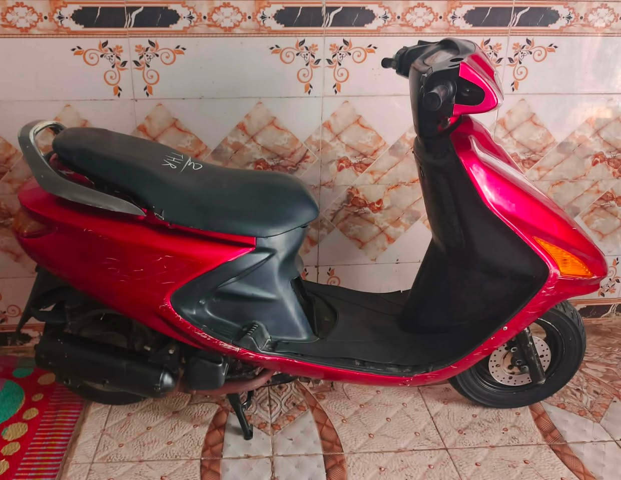 دراجة فراشه للبيع مجفته مره وحده كهربائياتهه كلهه شغاله مبيهه نقص عنواني البصره النشوة سعر 350 للاستفسار الاتصال على هذا الرقم***********

