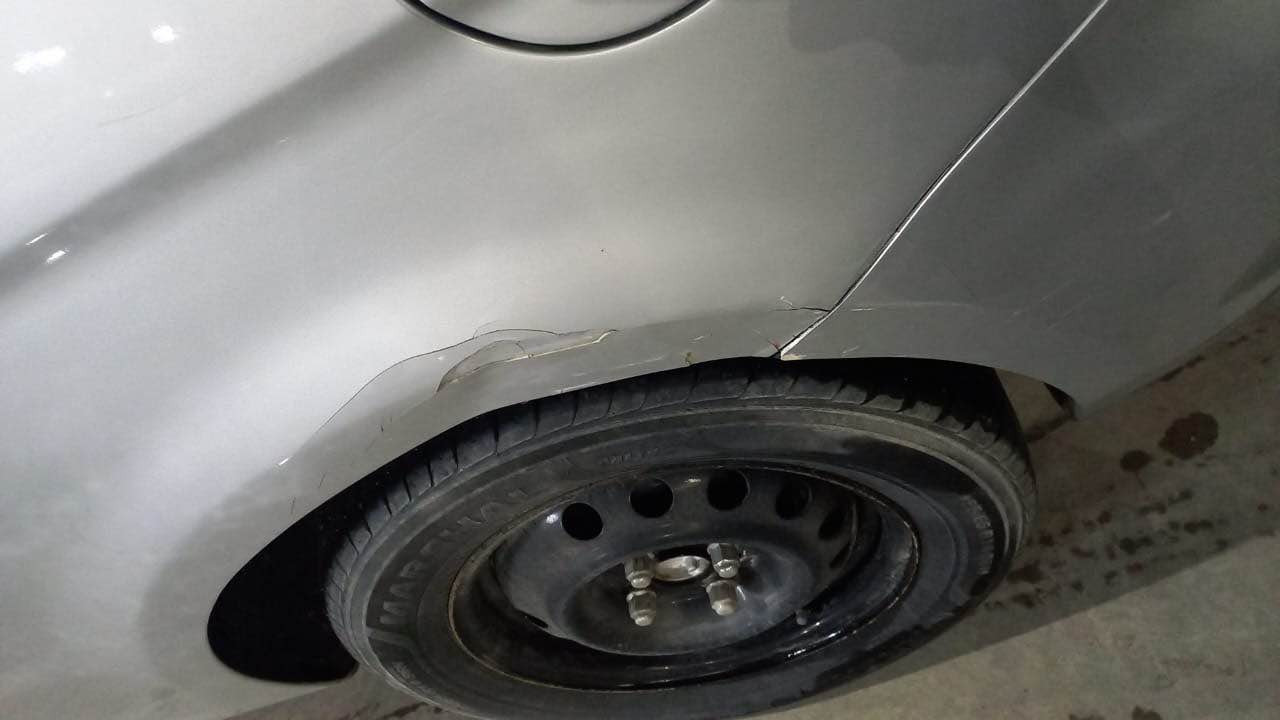 هونداي اكسنت وارد أوربي
 ٢٠٠٩ البصرة 
كير عادي 

مصبوغة عام جمالية 
السيارة جاهزة كير مكينة تبريد تدفئة
السعر ٦٥ وبيها مجال  مكاني بصره
*********** البصرة, العراق
