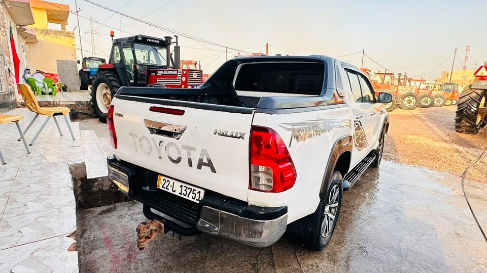 للبيع بيكم كاز كير عادي
كفاله عامه سياره جديده 
مكان واسط الزبيديه 

‭0773 371 7379‬
