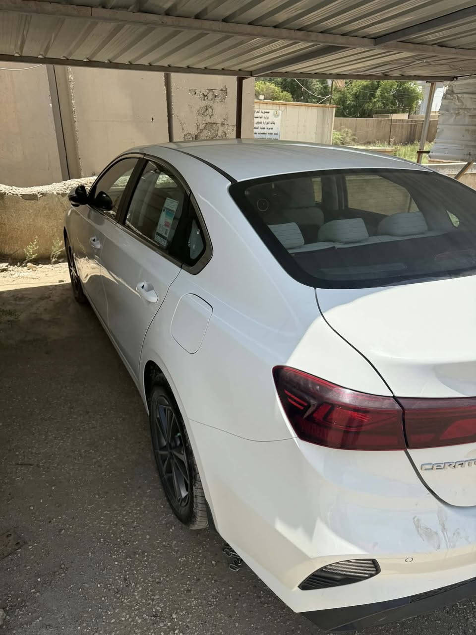 سيراتو. موديل ٢٠٢٤ 

خليجي. كفاله من الصبغ. 

السياره ماشيه ٤٦ 

السياره ع وضع الشركه برغي ممفتوح بيهه***********السعر 180وبيهه مجال بسيط
