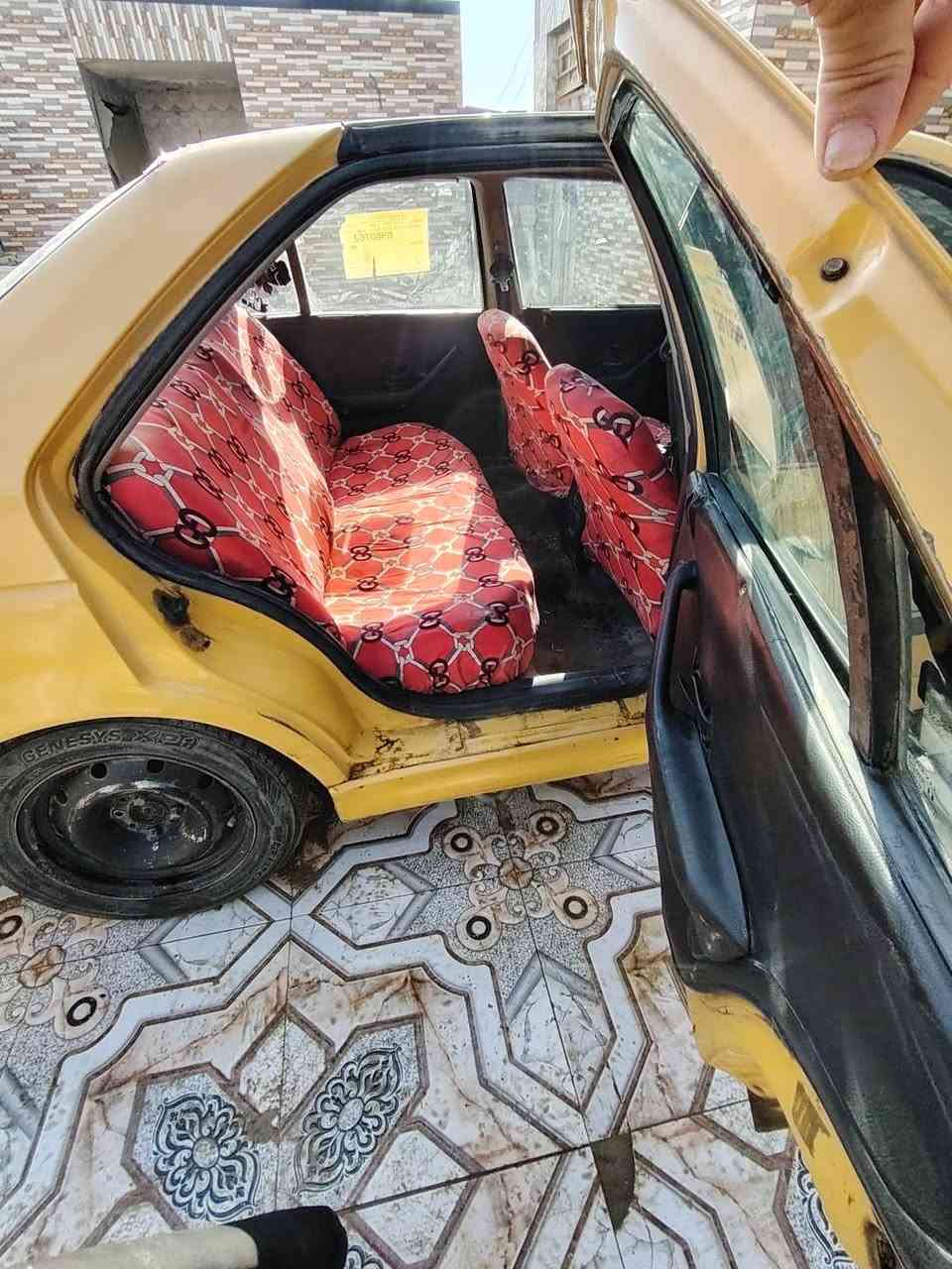 السلام عليكم اخوان سياره بيجو بارص ماكينه كورولا بيكاتشو 1600 اوتوماتيك الحديث سيارهم تحويل هيئه وغرامات مو علي على اللي يشتريها سياره حداديه ضعيفه سعر 15 وبيها مجال قليل اخوان رجاء رجاء المو شراي لا يكسر بها فدوه روح لكم اني متواجد واتساب فقط *********** مكاني الناصريه قضاء الشطره
