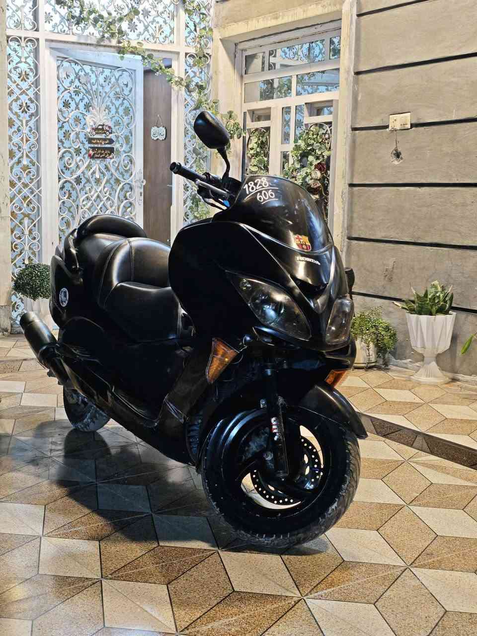 اعادة نشر
السلام عليكم فورزة 0/8 نظيفة وحلوة ومداراة على ايد وحدة مكينة خرسة مكفولة من الحادث گير مَلغي ماشية 41 فقط مكاتبة بيهة صلنصة رياضي ABS وسماعاتهة شغالة نقصهة mp3 مكاني ديالى بعقوبة سعرهة 800 وماتلكون هيج نظافة بهالسعر الشراي يتصل على الرقم او الخاص
***********
