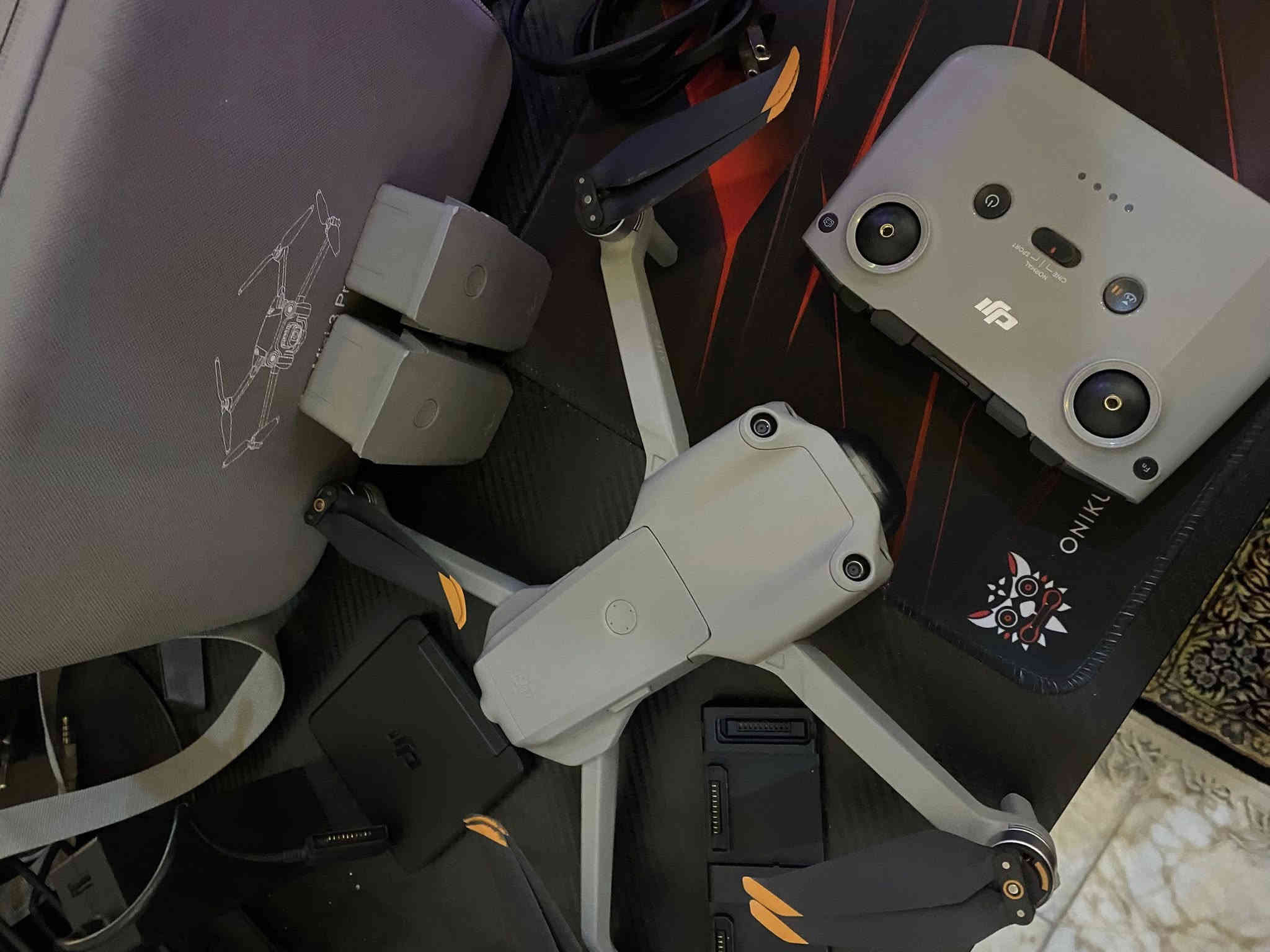 🔥 للبيع — DJI Air 2S 🔥
درون نضيفة جداً وما بيها أي مشاكل، استخدام خفيف ومعتنى بيها كلش.

📦 المحتويات:
• الطيارة + الريموت
• 3 بطاريات أصلية
• فلاتر ND عدد 4
• جنطة أصلية
• كامل الملحقات بدون نقص
•قطعه ل حماية الگمبل والكاميرا
*ملاحضه: الگمبل او الكاميرا مابيهن اي خلل وممتعرضات ل اي ضربه يعني جديده ب معنى الكلمه
💰 السعر: 1,300,000 دينار قابل للتفاوض
📍 الموقع: النجف
📞 للتواصل: ***********

الدرون جاهزة للفحص والتجربة امام المشتري
