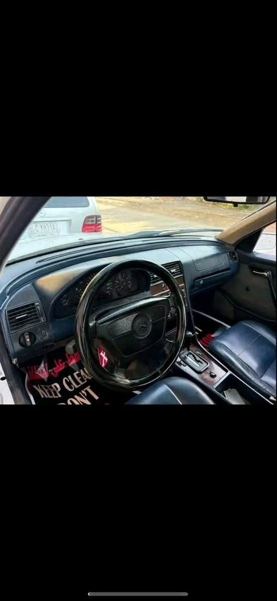 السلام عليكم مارسدس بيبي شبح ١٩٩٦ محرك خراطيم ٤ سلندر تخم تاير جديد بدون حادث صبغ جماليه رقم بغداد شرط تحويل سنويه لل ٢٠٢٨ جاهزه السعر 55 وبيها مجال حك الجيه


**إذا كنت صاحب هذا الإعلان وتريد حذفه لأي سبب، رجاءا أرسل رسالة إلى الدعم الفني**