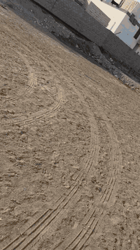 قطعة ارض للبيع
موقع موضح بل فيديو للعلم هاي اخر قطعة بهذا المكان الموقع هو يحجي عن نفسه بل فيديو افضل موقع بحبانية متوسط الاماكن  بين كولكم وسي سي قرب شارع رئيسي .. بسعر جدا مناسب  عرض ١٣ م ونزال ٢٠ ..استفسار اكثر *********** بي واتساب
