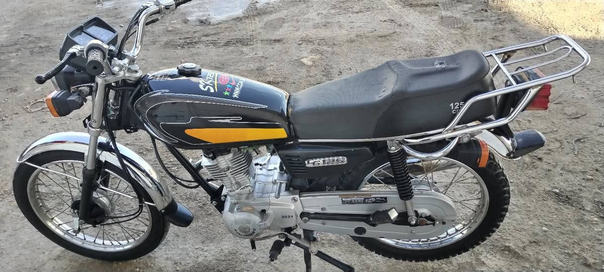 سلام عليكم دراجه البيع كلك نضيفه ماعيزه شي سعر 450 مكان نجف رقم صاحب الدراجه  ***********
