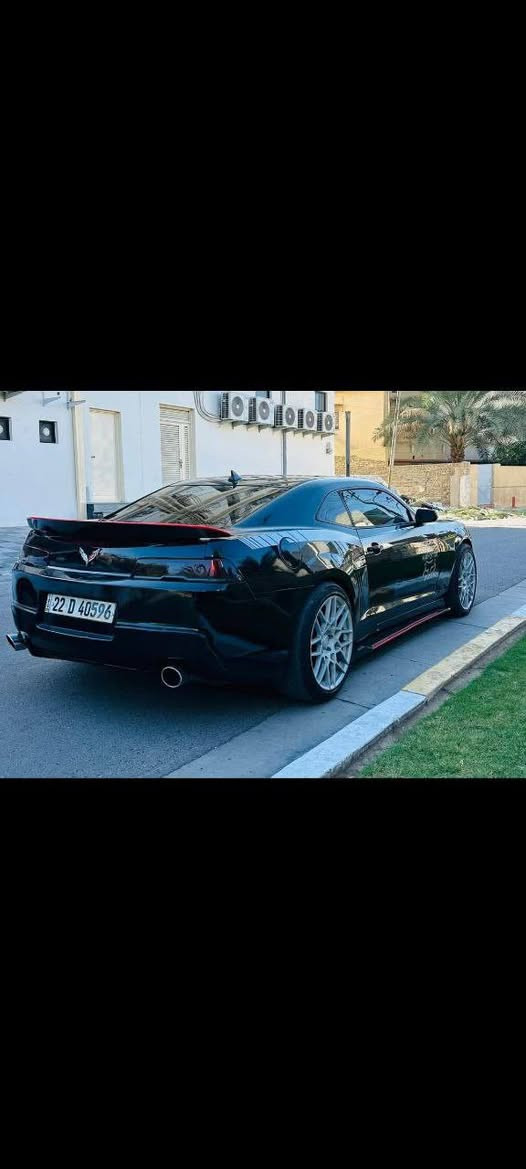 سلام عليكم اخوتي الطيبين
رقمي/*********** بي واتس 
كمارو 2015 للبيع ⛔
6سلندر rs 
حادث سياره مرفق بالصوره ابيع حزام
عليها صدر جديد
ويل فورجد الاصلي سعره مليون و50الف
سبيسرات
ادامه محرك كامله
دهن كله موتل بانزين محسن فقط
عليها لد متغير وناصي زينون وعالي شمسي
لداخليه لونين احمر واسود لد داخلي متغير
سياره نصبه تخبل شوفت عينك وبالواقع بعد احلى بهواي
سعر اخوتي طيبين 98 سياره باسمي تحويل ثاني  يوم مكاني بغداد 
رقمي *********** بي واتس ايضا
