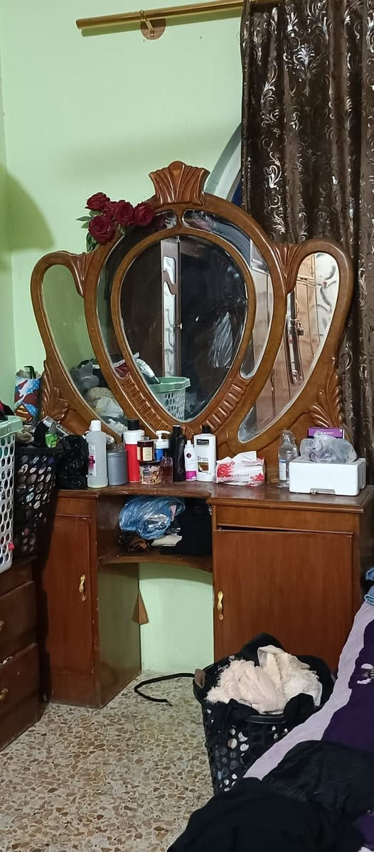 غرفة تسكام للبيع مابيها اي ضرر ٥٥٠ وبيها مجال طريق الدغارة


**إذا كنت صاحب هذا الإعلان وتريد حذفه لأي سبب، رجاءا أرسل رسالة إلى الدعم الفني**