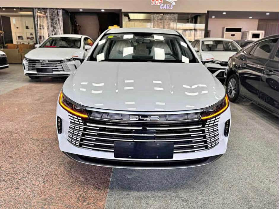 Byd destroyed 2025 
مودیل ٢٠٢٥ 
فوول فوول مواصفات 
سبوغ تەنک 
نیو هەزار رۆییە (٥٠٠کم)
ماوەی ژمارە کاتی مانگێکی ماوە 
☎️*********** أربيل, العراق
