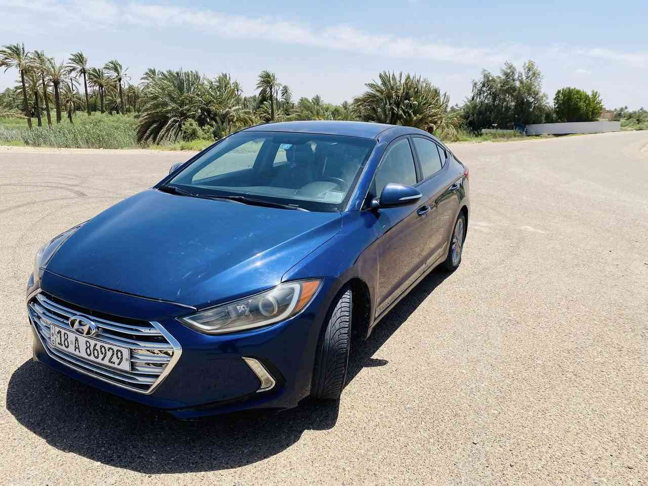 السلام عليكم من رخصة الادمن عندي النترا موديل 2017 وارد كندي حادثها بنيد وجاملغ بمريكا وهنا بالعراق شخط  بالباب والجاملغ ورشيتهن سونار موجود بالمنشور السياره فول مواصفات عده الفتحه والبصمه محرك 2000دوش كشن تدفئة تبريد شاشة كبيره تبريد  تحكم جهتين حساس خلفي  رادار امامي خلفي جانبي نقطه عمياء 4ويل كب داخل لونين  داخل وخارج 4وضعيات قياده ستيرن تدفئة وبعد بيها هواي مواصفات ماشية 105الف حقيقي رايدها ب107 رقم بابل انكليزي سنوية وهزه وارقام جدد مكان السياره بالحله رقمي *********** اخوان رحمه الوالديك اقره المنشور زين واتصل والي ميعجبه السعر او السياره يعبرها بكلام طيب واسف على الاطاله

