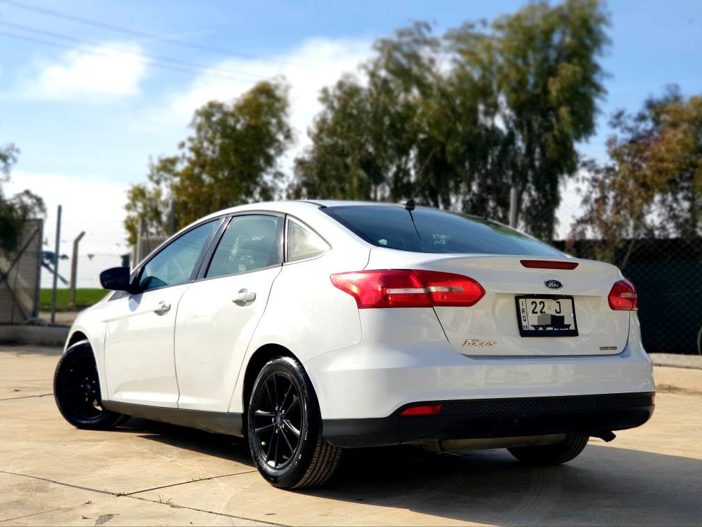 FORD FOCUS
مودیل 2016
للبیع او مراوسة
بۆ فرۆشتن و گۆڕینەوە
مواصفات امریکی SE
ماوی ڕۆیشتن 122 mile المسافة المقطوعة
محرك 2.0 تنفس طبیعي بدون توربو 4 سلندر
مەکینە 2.0 بێ تۆڕبۆ 4 پستن
محرك کبس مامفتوح ـ مەکینە نەکراوەتەوە
کامیرا و شاشە ئایپاد
حساسات خلفیة
اشایر بالمرایة ـ ئاوێنە ئیشارەت
مرایة کهربائیة ـ ئاوێنە کارەبایی
فتح صندوق عن طریق ریموت
تحکمات ستیرن فول
سوکان ڤولیۆم و تحدید سرعە
سعر : 85 ورقە و مجال قلیل
کیر و محرك و تبرید و تحویل بشرط
٤ مکانات تعدیل بارد + هلال خلفی تکحیل بالکارت
بجم و خلف کبس ، ایرباگات سلیمە بشرط
پێش و پشتی کەپسە بێ ئێرباگە هیچی نەتەقیوە
سنویة و هززة جدیدة لـ 2030
مکان السیارە : اربیل
***********
واتساب + فایبر + تیلیگرام أربيل, العراق
