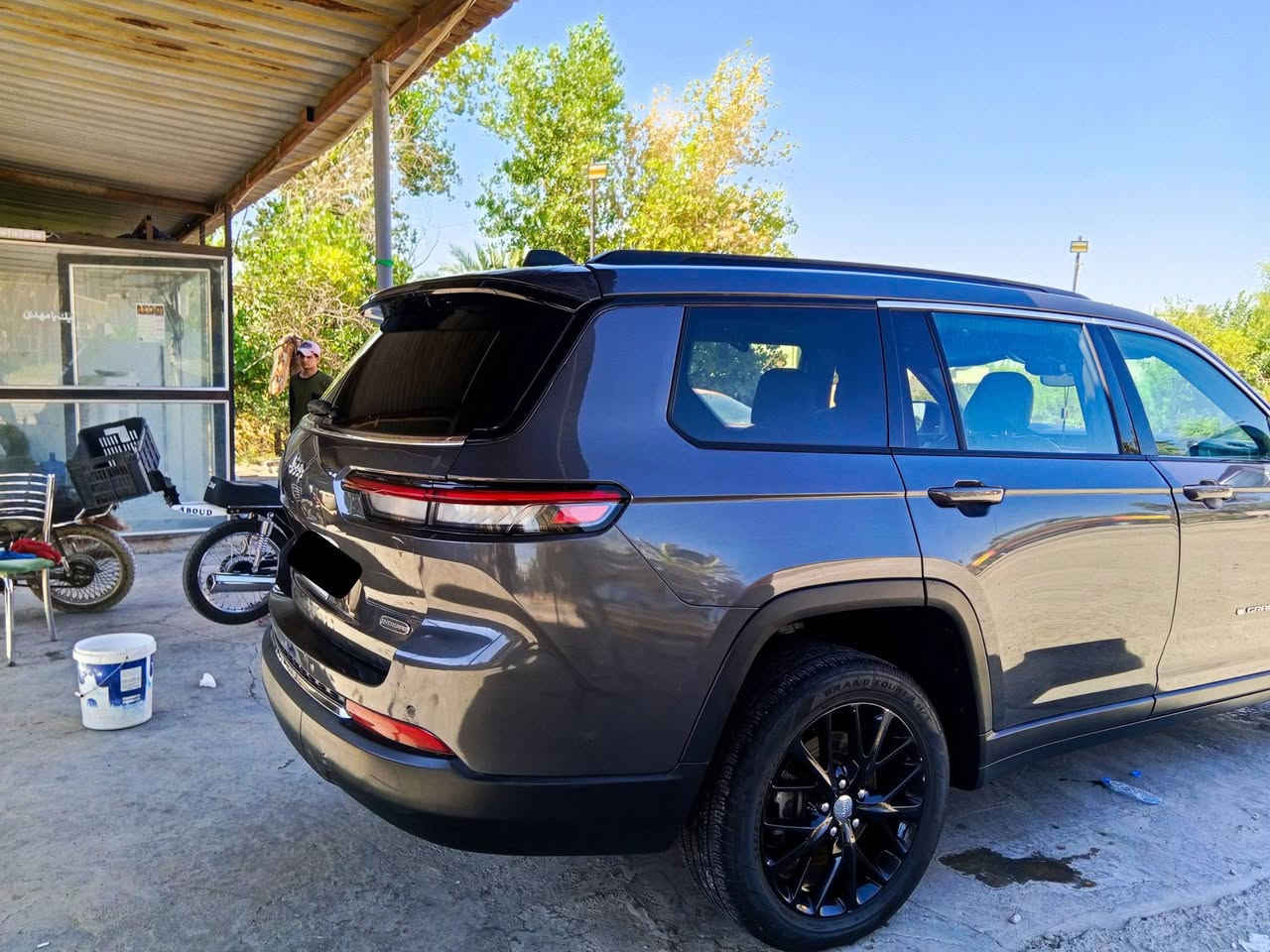 جيب كراند شيروكي 2024 وارد امريكي 

المسافة المقطوعة : 2000 ميل 

         حجم المكينه : 3.6    V6

الضرر :سرقه بيبان جاملغات بنيد  نفس الون بدون صبغ 

                   الايرباك : سليم مطاك ولا ايرباك   

#مواصفاتها

1.شاشه

2.فتحه

3.بصمه

4.كشنات كهرباء

5.ويل كب

6.رادار امامي

7.لايتات زنون 

8.هيتر بالاستيرن 

9.بكلايت لد

10.حساسات خلفيه 

11.تشغيل عن بعد

12.اشاير بالمري 

13.بصمة ابواب

14.هندبريك بصمه

15.رادارات 360

16.كامرا خلفيه

17.هيترات بالكشنات

18.قطعتين تبريد

19.سبعه راكب  
20 .فتحه 

#السعر : 228

تفاصيل اكثر هذا رقمي ***********
*********** تحياتي 

مكاني بابل الحله
