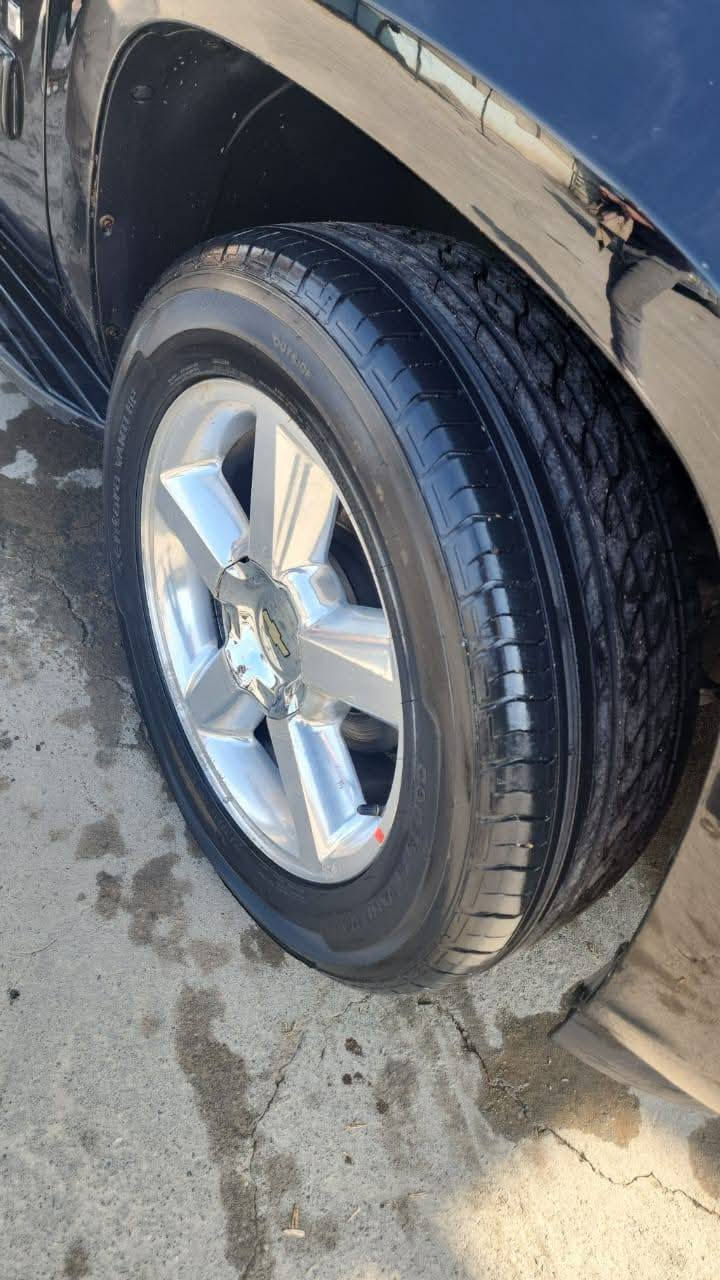 السلام عليكم
للبيع او المراوس
تاهو ٢٠١٤ اصل
رقم بغداد انكليزي جديد
فحص وهزه جديد
كراسي جلد كهرباء هيترات ميموري
سكليتر كهرباء
حساسات خلفيه
مري شفط
شاشه وكامره
تخم تاير جديد
ماشيه ١٤٠ الف حقيقي
للمعلومات
***********
العنوان بغداد
