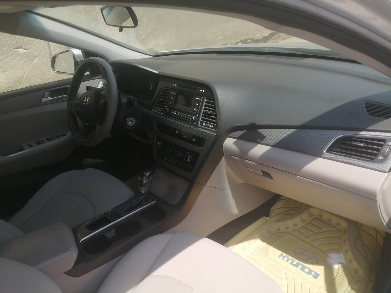 للبيع فقط
سوناتا مديل 15

وارد أمريكي GDI 2400

مكينه كير مامفتوحات بلاد ع وضع الشركة 

مكفولة من ضربه والتبديل والصبغ بيه تبديل داعميه خلفيه

تخم تاير حداديه باتر كله جديد شرط

تبريد تدفئه كهربائياته كله شغاله ع وشع الشركه

رقم نجف بأسمي عنواني الرميثة رقم الهاتف ***********
