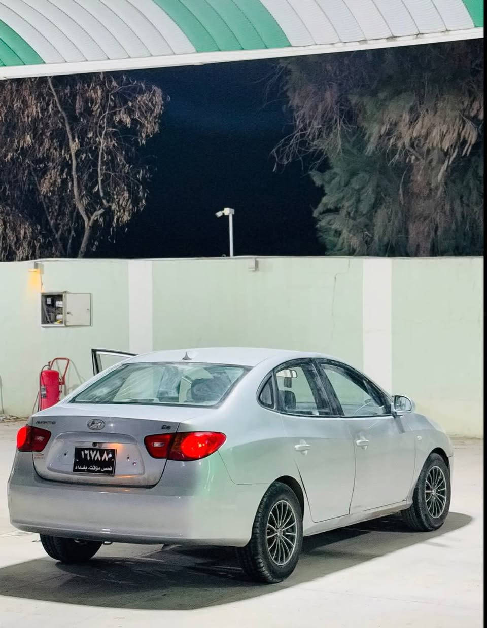 ‎بــــــــۆفـــــــــرۆشـــــتن 📢.

‎لــــۆۆۆۆۆۆۆۆک وەک شەریکە ماوەتۆ 📦📦.

‎سەیـەرەکە ماڵی دۆستە یەک دینار مەسرەفی تیا نەماوە سەقفـی شوشە نەبێ نەتەوێ

‎لەڕاستی جوانترە نەک بڵێی بەس ڕەسمە
‎ناو دەرەوەی لۆکە ماشاللە    
کوشن جلدی هیتەر
‎زەمانی هەموو شتێکی ئەکەم👍🏻👌🏻.

‎مەکینەو گێڕی وەشەرتە تەبریدی سارد و گەرم جایزە

شاشە و کامێرا
‎سەیارەکە مۆدێلی (2008)یە 

‎سەیارەی مەعرەز نیە ماڵی دۆستە

‎بەدوای عەیبا مەگەڕێ ڕۆن و پاتری  هەمموی جایزە  

‎یەک تەقەو ڕەقەی تیا نیە برێکی مەسبووتە 

‎کەمێ مەجالی برایانەشی تیایە
لە کەلارە

‎ئەوە ڕەقەمەکەمە یان ئەدم بۆ بنێرە لە خزمەتام موشتەری نیت سەری خۆت و منیش مەهێشێنە

***********
