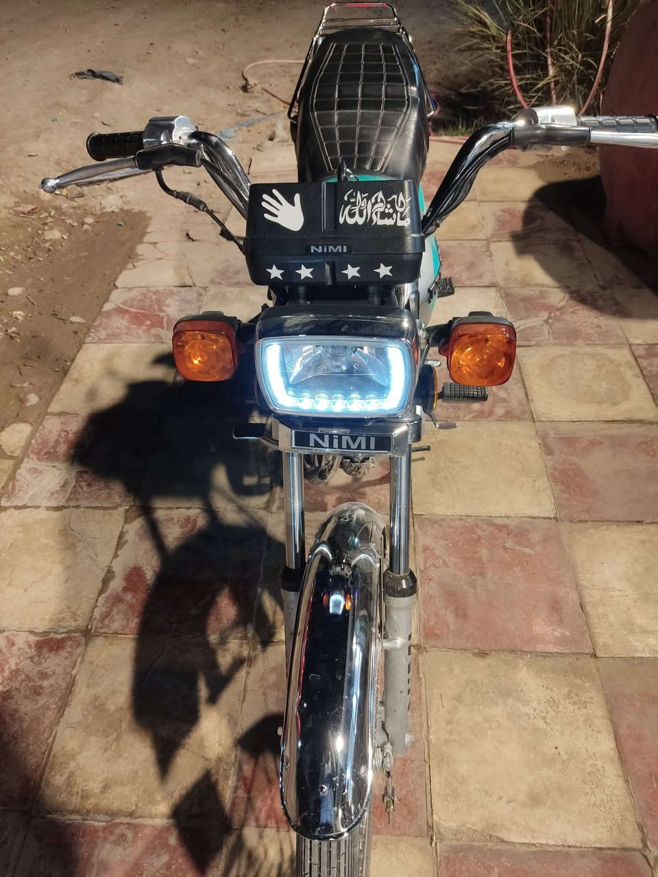 السلام عليكم دراجه اربعه كير مديل 2025 جديده وتخبل اوراق سكنر مكاني كربلاء 
السعر 700 وبيها مجال الخاص مفتوح بي وقت 
‏‪0770 762 8300‬‏
