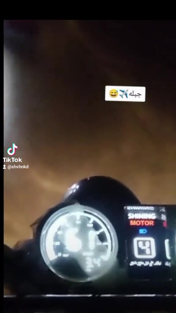 السلام عليكم ستوته لبيع ستوته نضيفه جدا
مكان ناصرية الغراف ملاحظه حته مراوس معه الفرق لن حرامات تشخط هاي 
الاستفسار رقم الهاتف *********** متواجد ماسنجر واتساب
