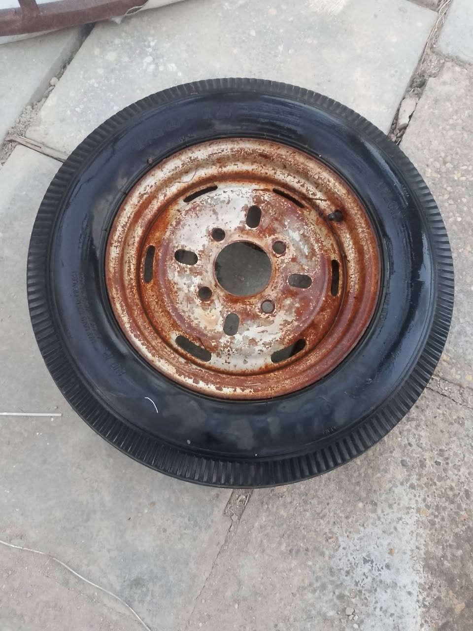 السلام عليكم ، 
سقيفه ستوتة دايون ، وتاير سبير دايون مُستخدم ، للبيع 
السعر 30 ألف .


**إذا كنت صاحب هذا الإعلان وتريد حذفه لأي سبب، رجاءا أرسل رسالة إلى الدعم الفني**