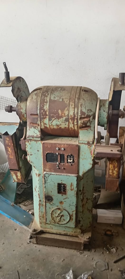 مكلف بل نشر للبيع كوسره  شغاله عل فحص  يمكن استعمال للرايمر باقي التفاصيل تفضل خاص


**إذا كنت صاحب هذا الإعلان وتريد حذفه لأي سبب، رجاءا أرسل رسالة إلى الدعم الفني**