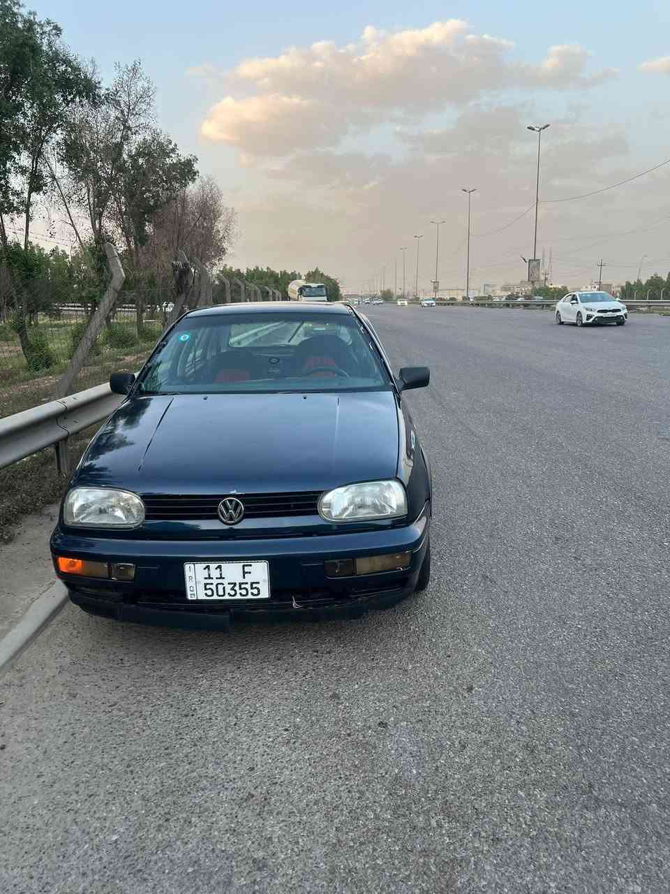 السلام عليكم كولف للبيع موديل ١٩٩٣ محرك ١٨٠٠ كير ميكانيكي اوتماتيك تبريد ثلج سيارة كلش حلوة المكان بغداد ***********
