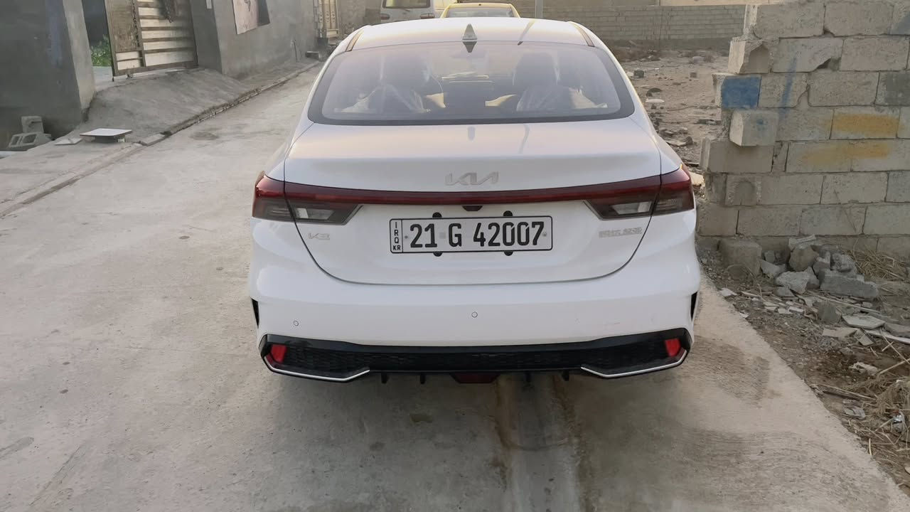 السلام عليكم k3 2025  فول مواصفات
قطعتين تبريد 

ماشيه 37 الف 
سياره نظيفه ما متعوبه 

رقم سليمانية باسمي تريد تحويل أو وكاله

مكاني ديالى  

السعر 140$$$$ وبيها مجال بسيط

رقم الهاتف ***********
