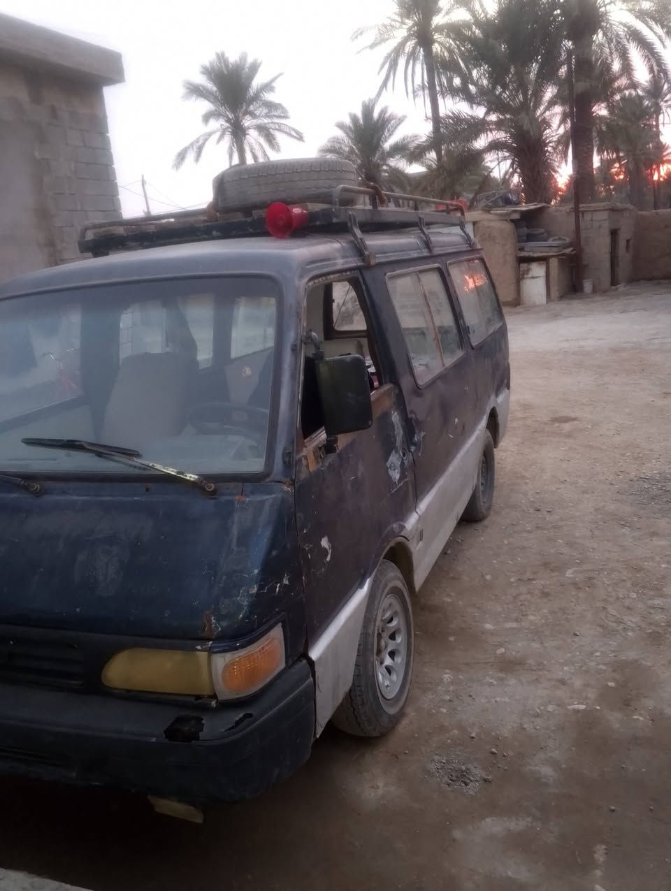 كيا بستا موديل 94 سنويه ل 27 السعر ب 20 ورقه وبيها مجال العنوان قضاء بلدروز سيارهد
***********
