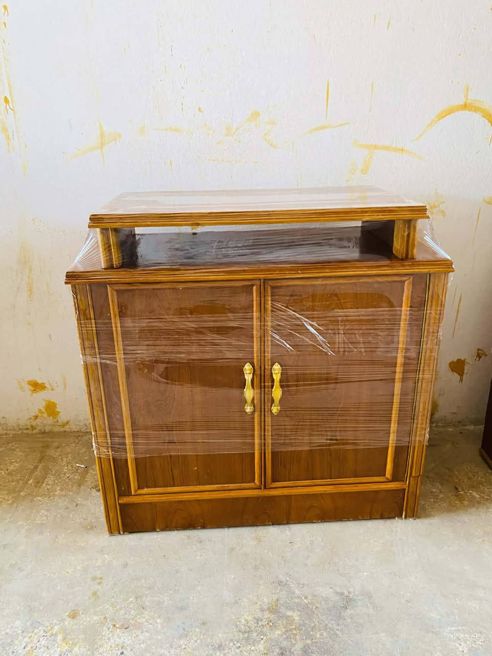 غرفة نوم عراقي مستخدم اخو الجديد وباسعار مناسبة شغل درجة اولى مرتب ضهر جرجوبة توصا  احطاطة صاج خارج 
السعر 875 الف وبيها مجال للطيبين 
رقم الهاتف ***********
