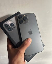 آيفون ١٣ برو ماكس • ٢٥٦ • بطارية ٨٥