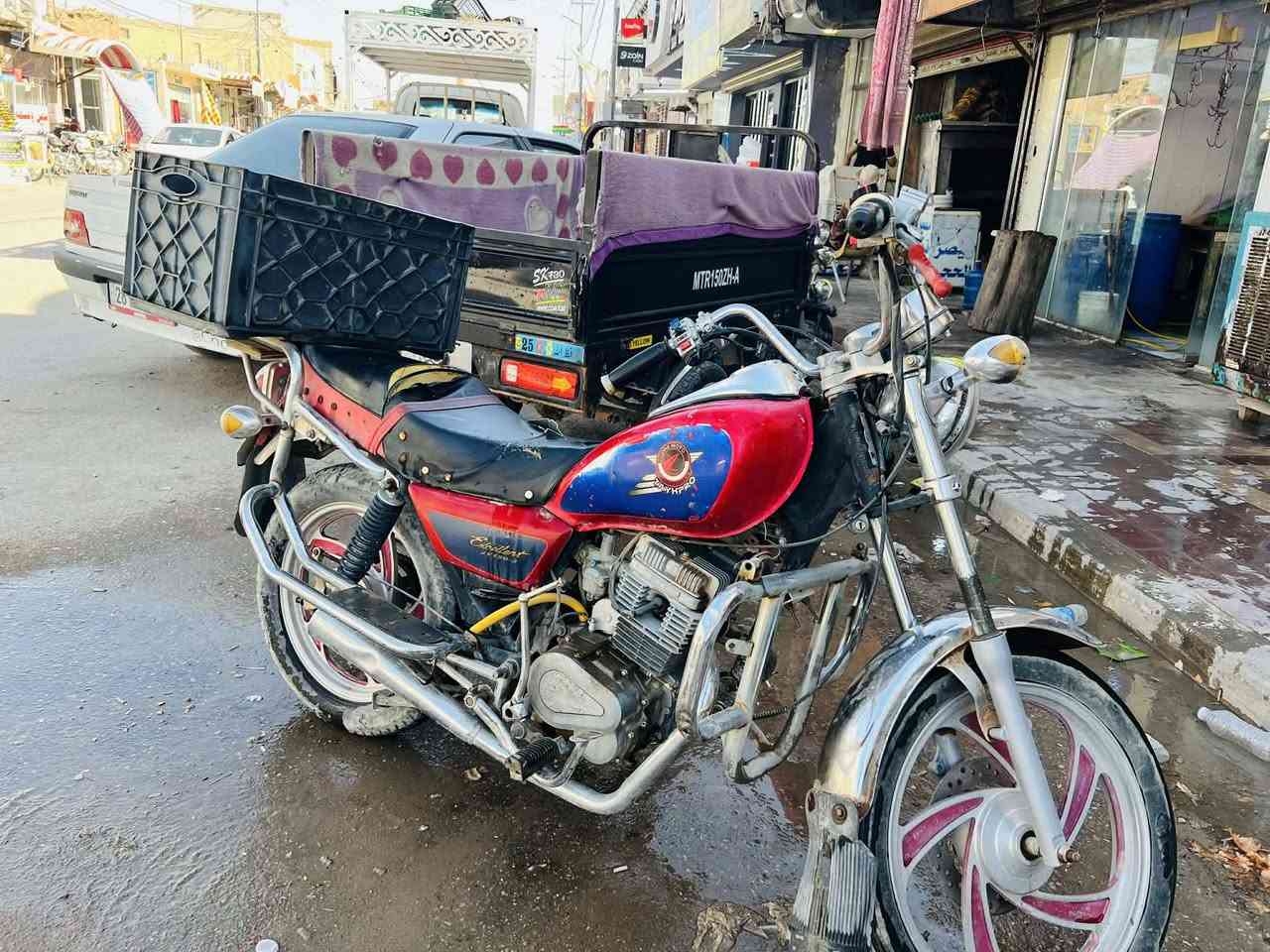 دراجه جونده للبيع اصوليه نضيفه تجي وتفحص مكانها نجف للستفسار الاتصال على رقم ***********
