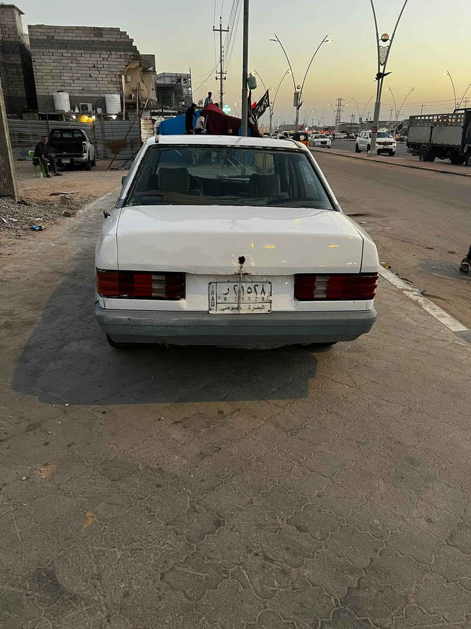 ياالله للبيع مارسدس 190 طيارين مديل 1985.. محور مكينة ونجي رقهما بصرة راعيها موجود نطيك رقمه انته او وياه.. الله شاهد سياره خير من الله حلوو نصبتها .. السعر 22 او بيها مجال.. سيارة مو هاذه سعرها بس كونن مستعجل/ ابيع كوم حديد/ عنوان البصره شط العرب اي ستفسار تواصل عبر ***********☎️
